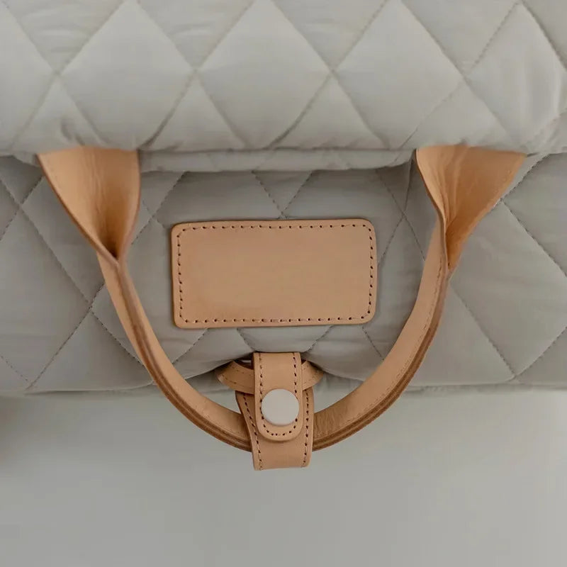 Dog Carrier Handbag Luxury Car Seat Pet Travel Bed for Small Dogs Cat Portable Washable Puppy Carrier Tote Safety Pet Booster