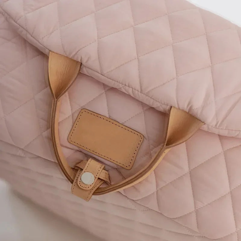 Dog Carrier Handbag Luxury Car Seat Pet Travel Bed for Small Dogs Cat Portable Washable Puppy Carrier Tote Safety Pet Booster